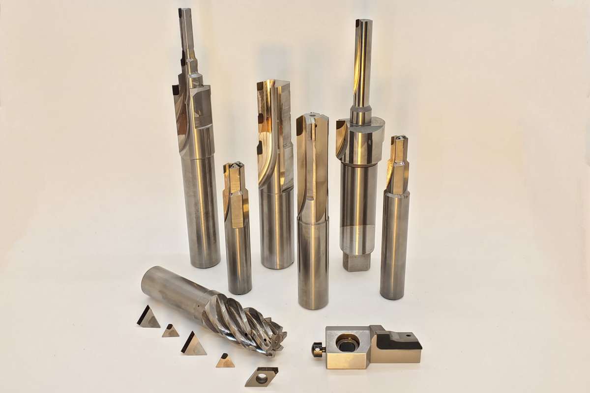 Accuromm manufactures PCD cutting tools to the highest quality standards for the most demanding machining applications.
